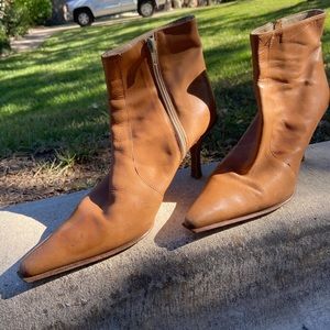 Tan brown pointed ankle booties
